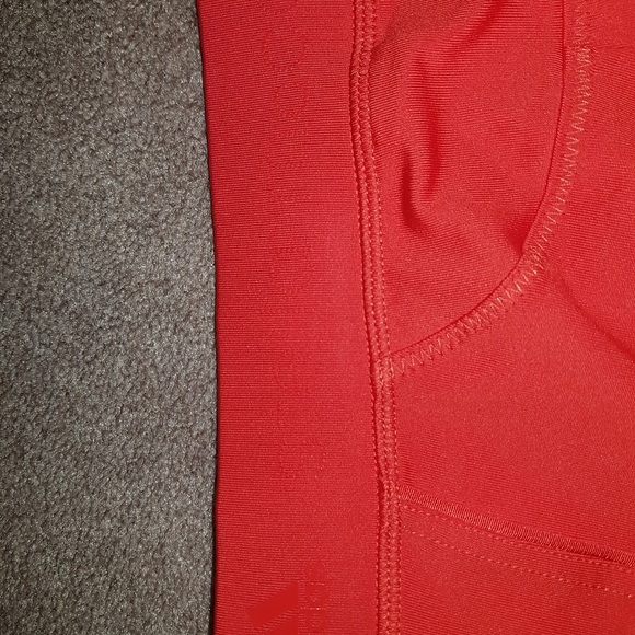 Stella McCartney by Adidas crops - Picture 4 of 5